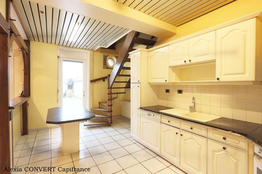 Achat maison à vendre 3 chambres 150 m² - Pont-de-Vaux