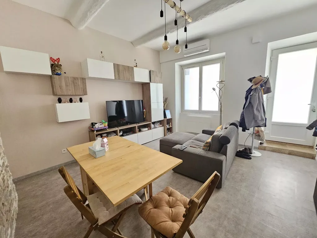 Achat maison à vendre 2 chambres 70 m² - Mallemort