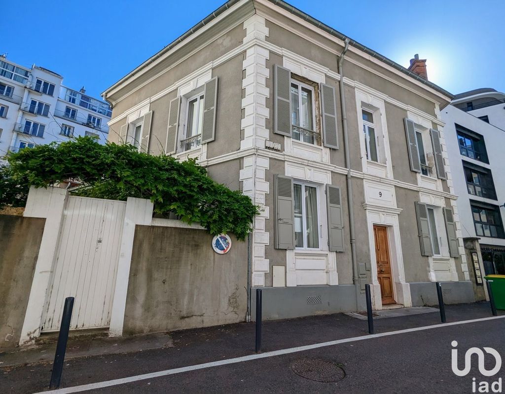 Achat maison à vendre 6 chambres 200 m² - Grenoble