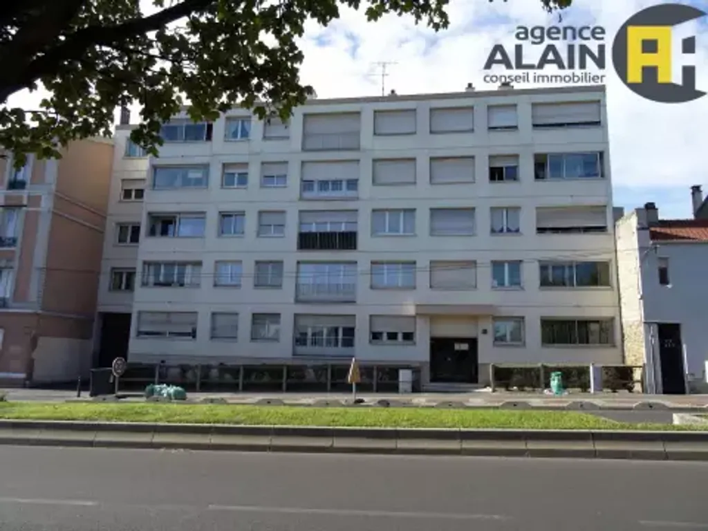 Achat appartement à vendre 4 pièces 73 m² - Stains