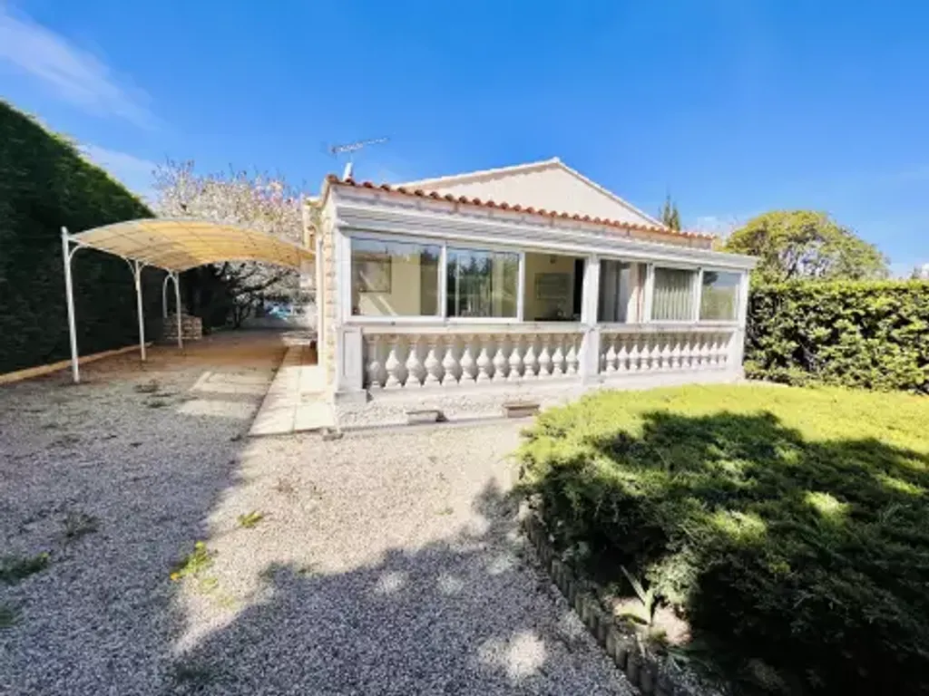 Achat maison à vendre 2 chambres 99 m² - Saint-Rémy-de-Provence