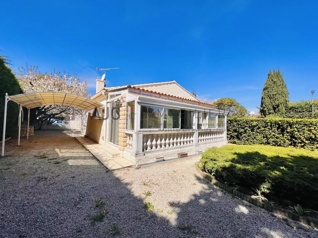 Achat maison à vendre 2 chambres 99 m² - Saint-Rémy-de-Provence