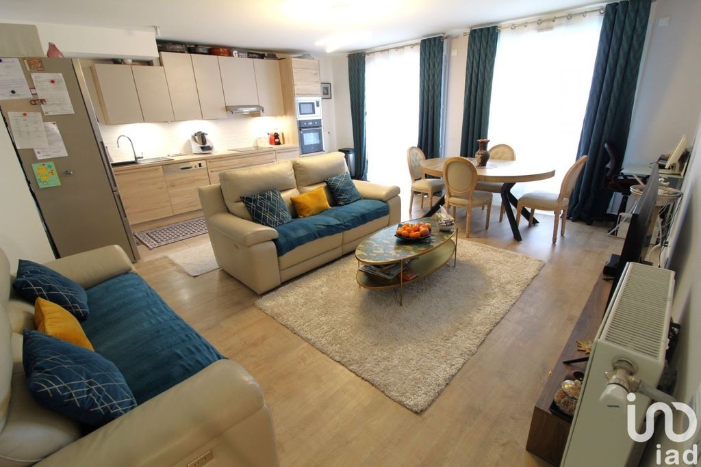 Achat appartement à vendre 4 pièces 85 m² - Choisy-le-Roi
