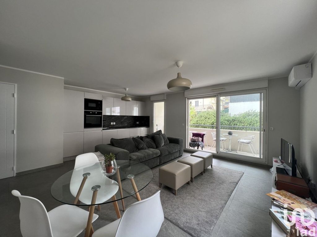 Achat appartement à vendre 3 pièces 56 m² - Cagnes-sur-Mer