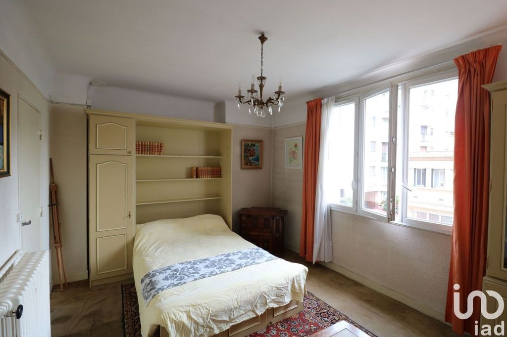 Achat appartement à vendre 3 pièces 72 m² - Courbevoie