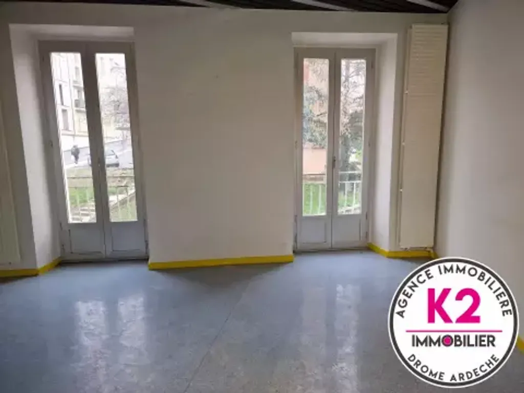 Achat appartement à vendre 6 pièces 93 m² - Privas