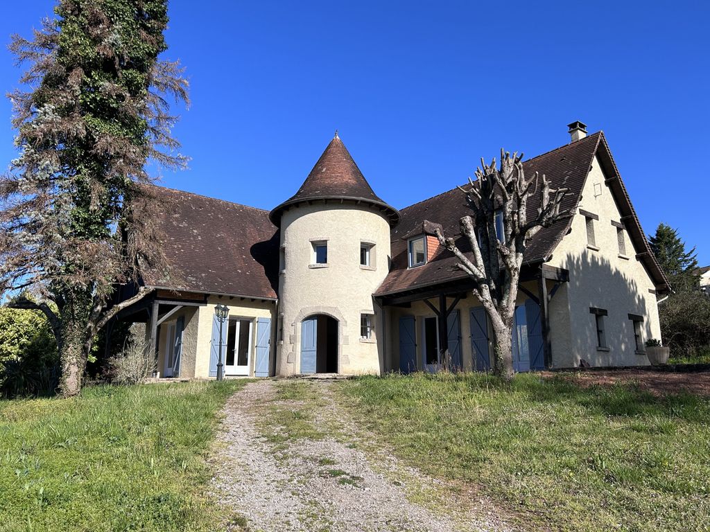 Achat maison à vendre 5 chambres 230 m² - Gagnac-sur-Cère