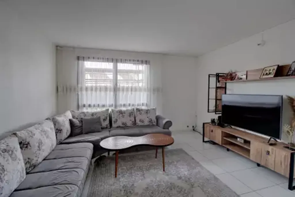 Achat appartement à vendre 4 pièces 82 m² - Les Mureaux