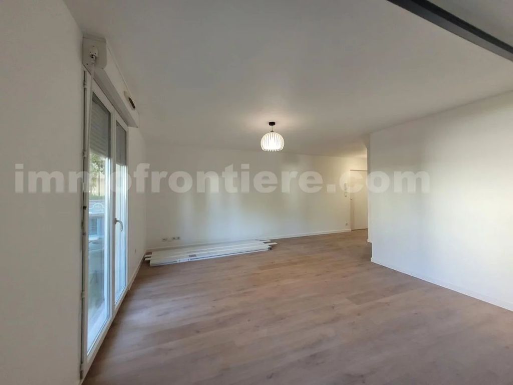 Achat appartement à vendre 3 pièces 63 m² - Vétraz-Monthoux