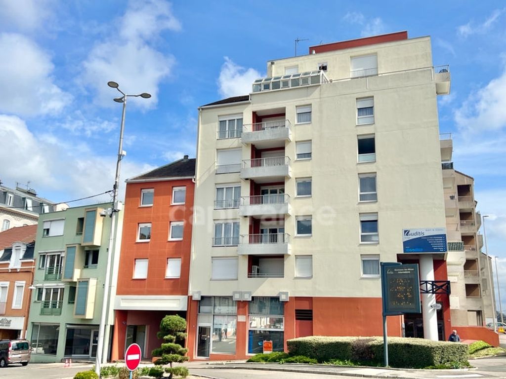 Achat appartement à vendre 7 pièces 109 m² - Montceau-les-Mines