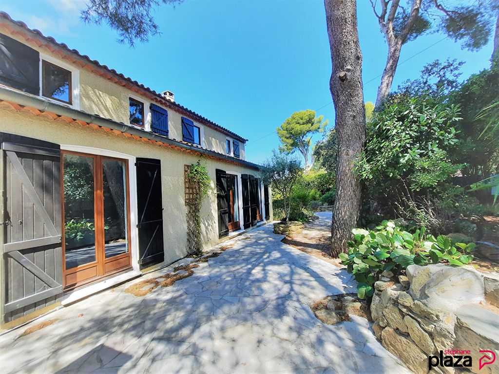 Achat maison à vendre 3 chambres 147 m² - Salon-de-Provence