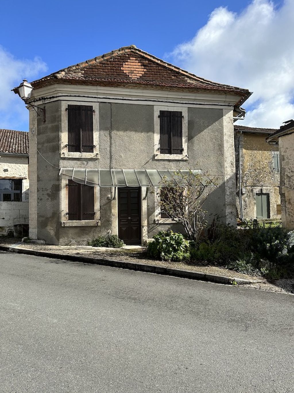 Achat maison à vendre 4 chambres 120 m² - Verteillac