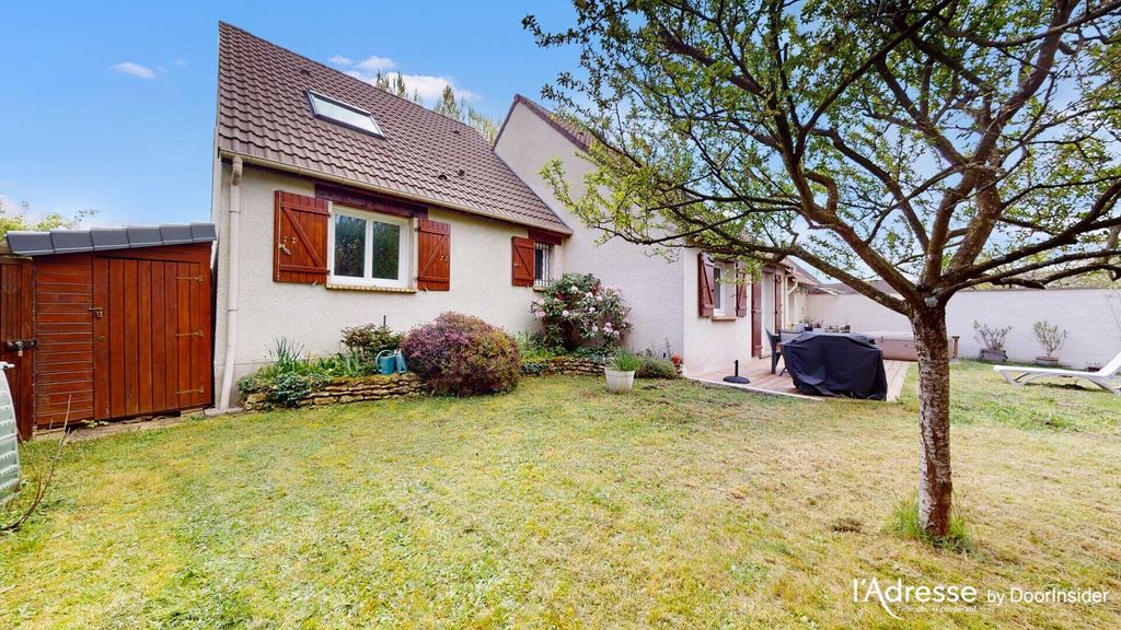 Achat maison à vendre 5 chambres 182 m² - Ballancourt-sur-Essonne