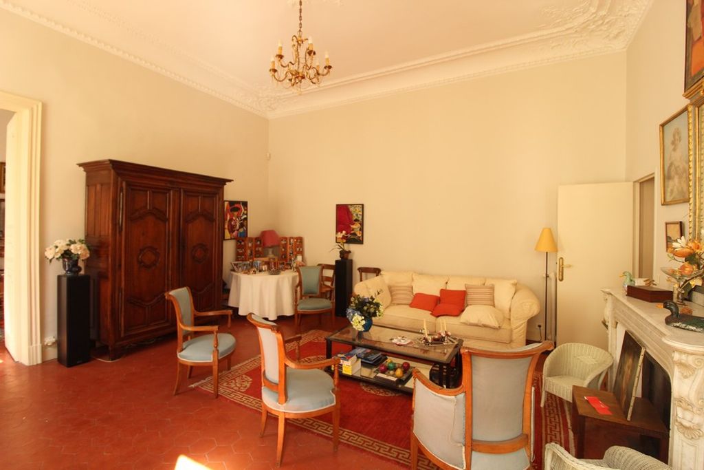 Achat appartement à vendre 4 pièces 130 m² - Nîmes