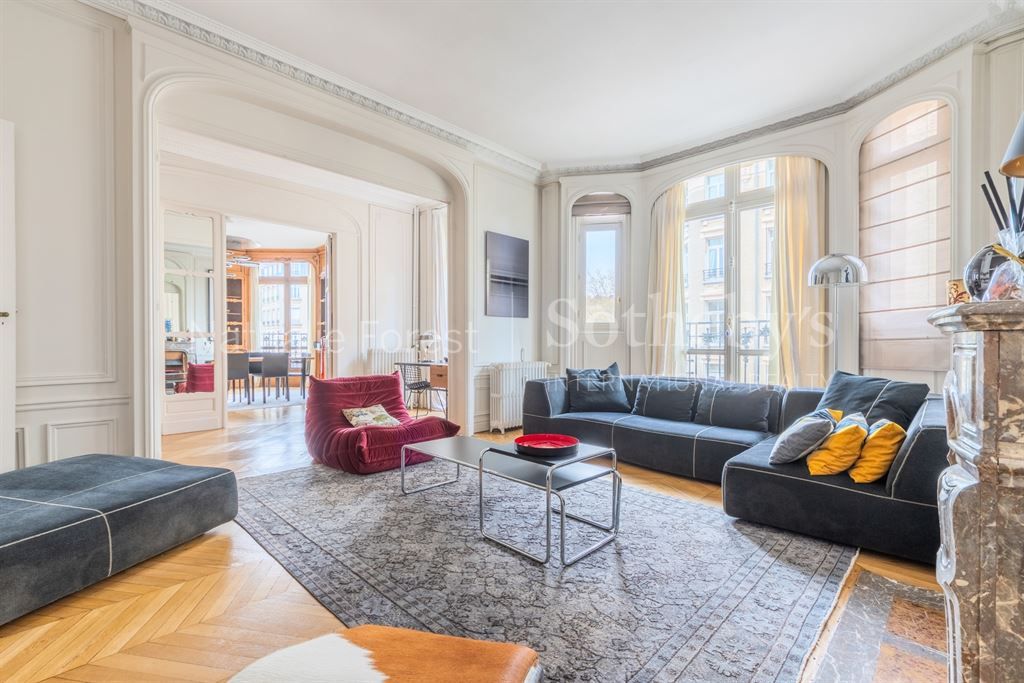 Achat appartement à vendre 6 pièces 212 m² - La Madeleine