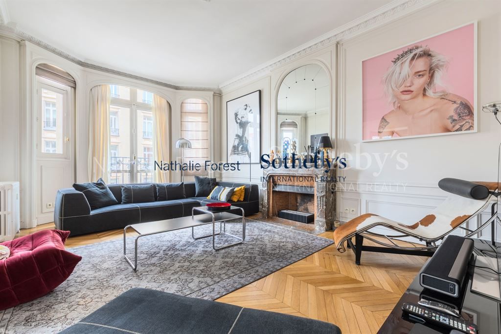 Achat appartement à vendre 6 pièces 212 m² - La Madeleine