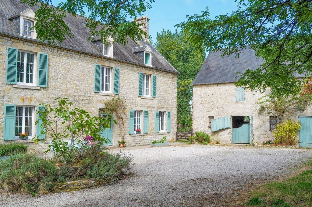 Achat maison à vendre 5 chambres 235 m² - Sainte-Marie-du-Mont