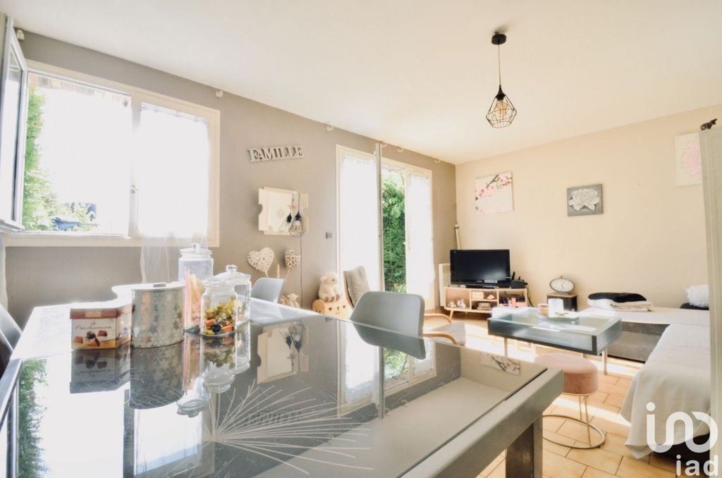 Achat maison à vendre 3 chambres 75 m² - Varennes-sur-Seine