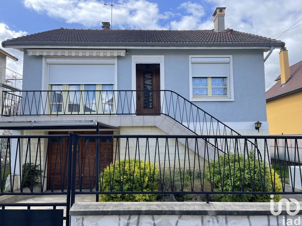 Achat maison à vendre 4 chambres 100 m² - Ablon-sur-Seine
