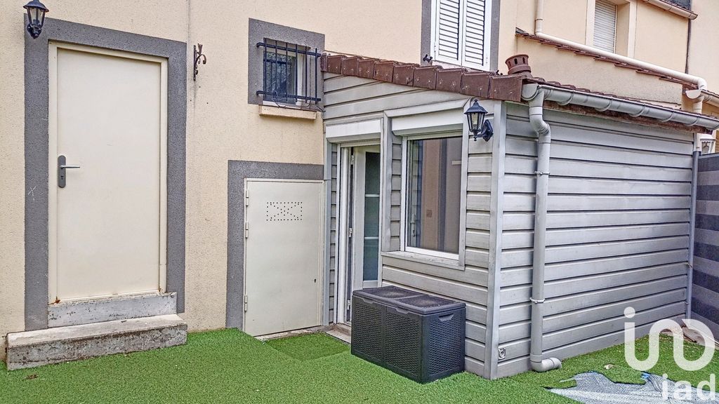 Achat maison à vendre 3 chambres 80 m² - Fontenay-en-Parisis