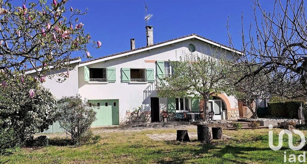 Achat maison à vendre 5 chambres 135 m² - Moissac