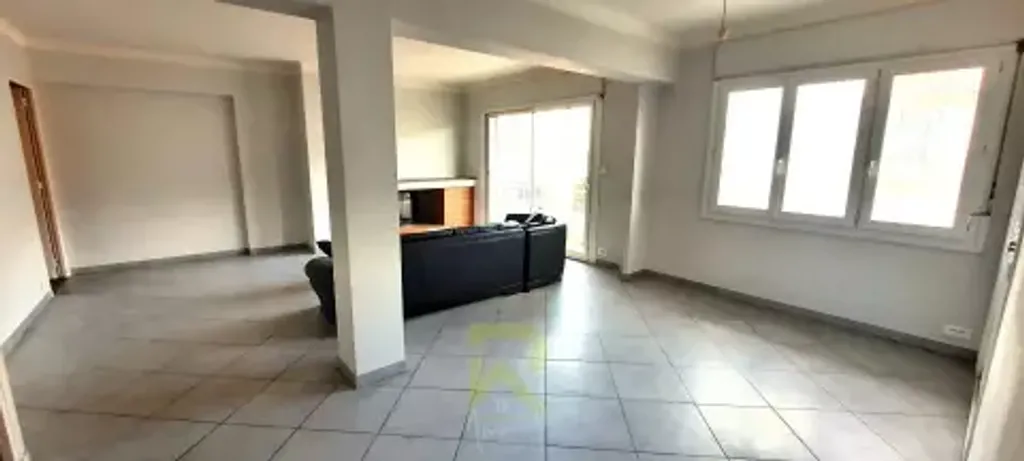 Achat appartement à vendre 3 pièces 83 m² - Béziers