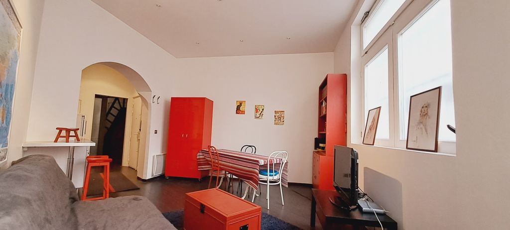 Achat loft à vendre 1 pièce 33 m² - Paris 18ème arrondissement