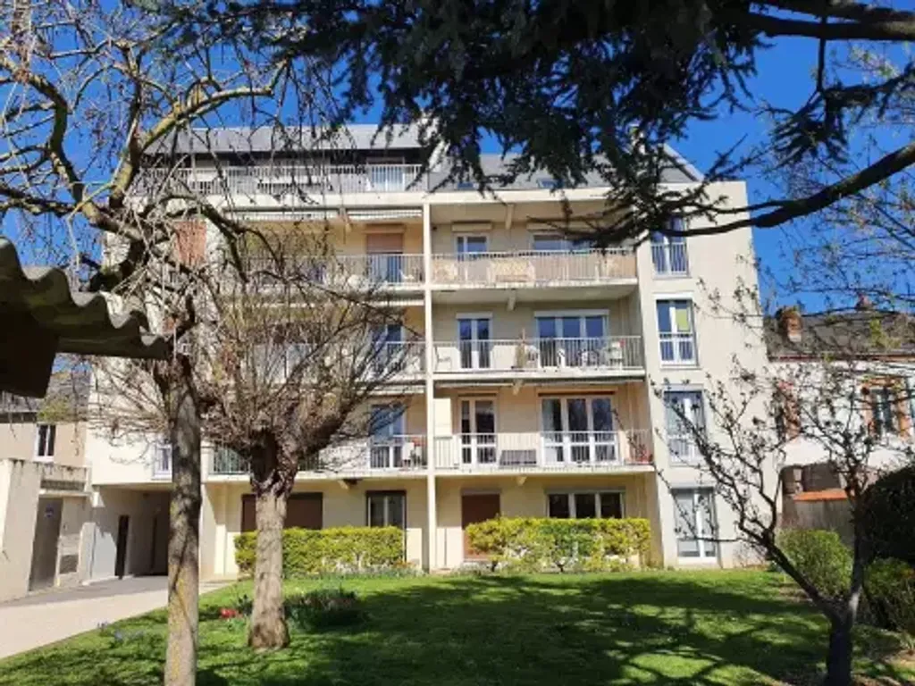 Achat appartement à vendre 5 pièces 104 m² - Orléans