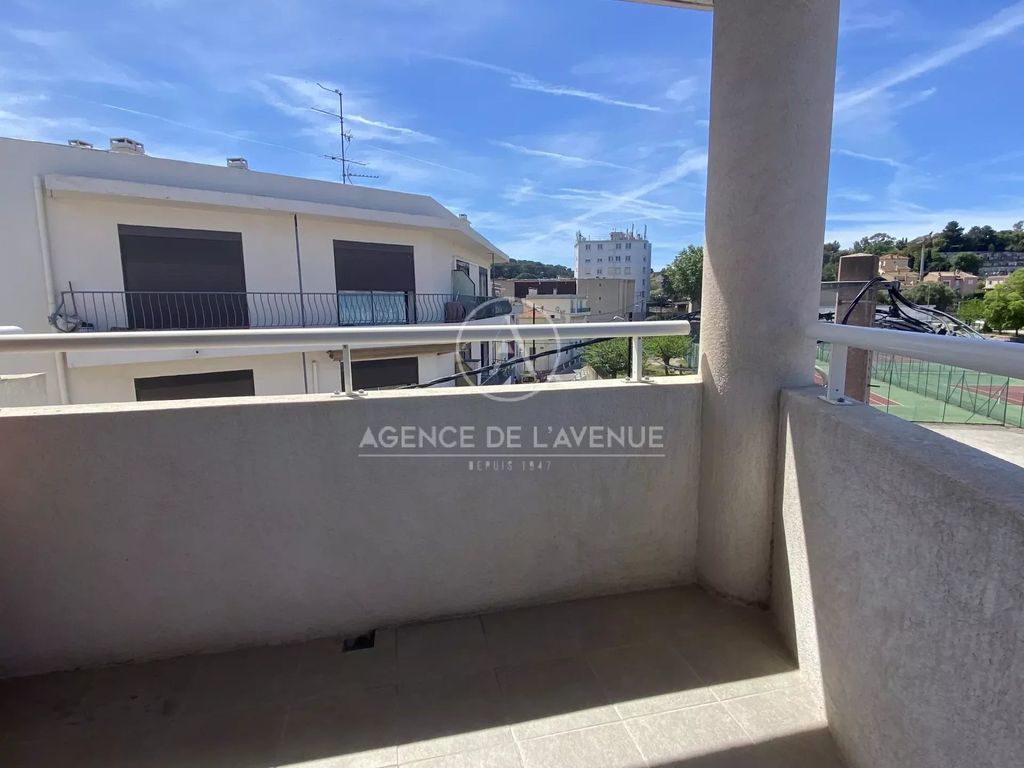 Achat appartement à vendre 3 pièces 74 m² - La Seyne-sur-Mer
