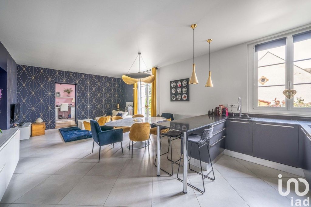 Achat appartement à vendre 4 pièces 104 m² - Rueil-Malmaison
