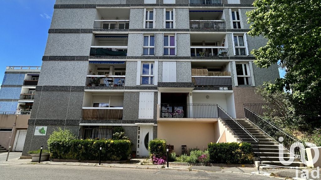 Achat appartement à vendre 3 pièces 62 m² - Nîmes