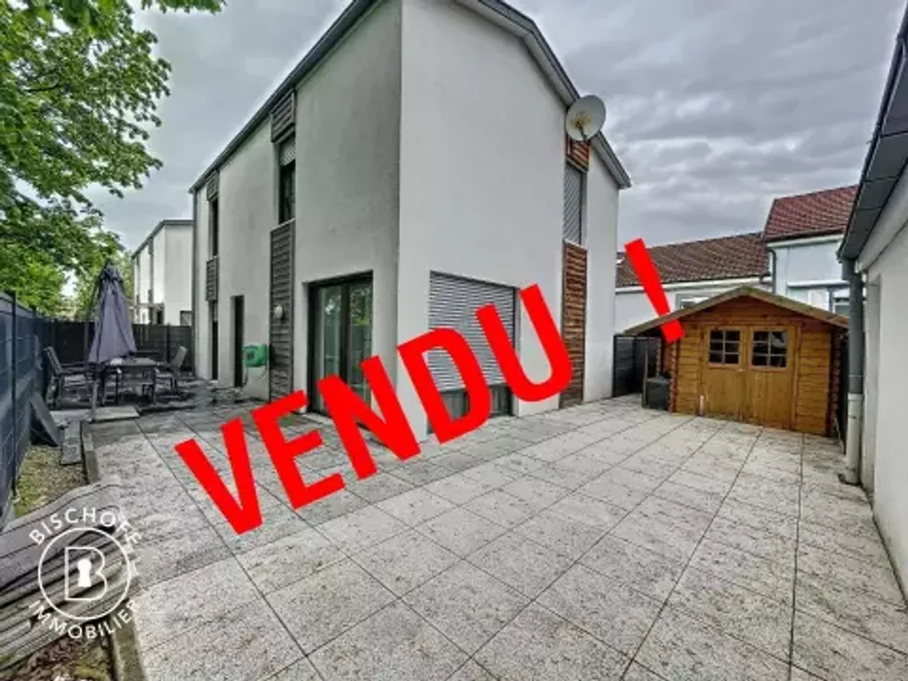 Achat maison à vendre 3 chambres 98 m² - Saint-Louis