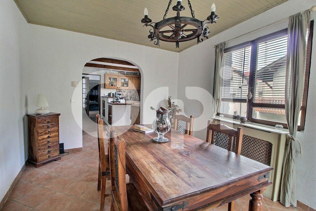 Achat maison à vendre 4 chambres 150 m² - Messery