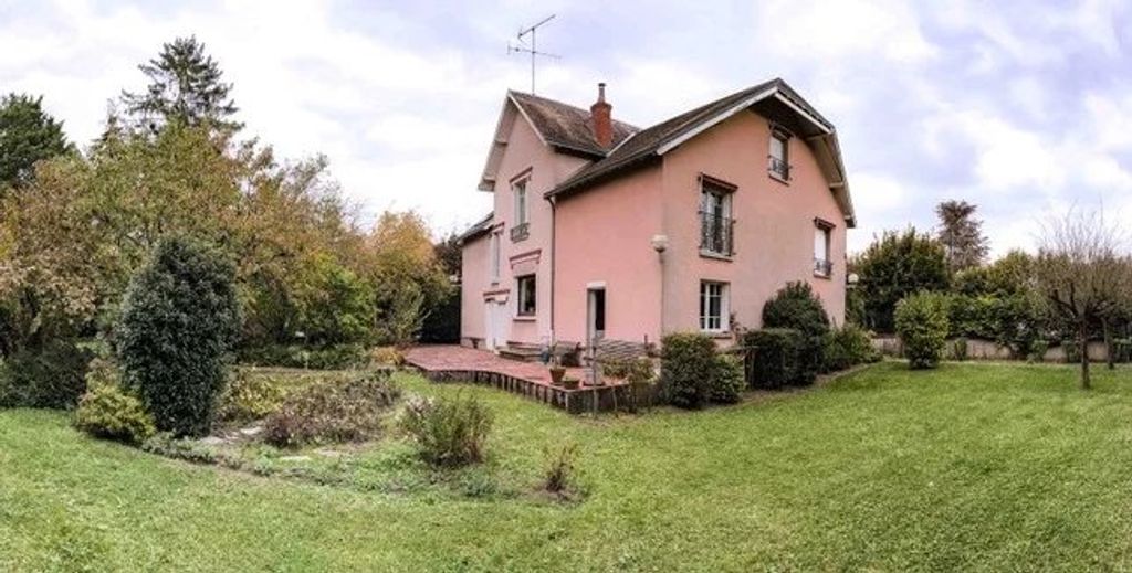 Achat maison à vendre 6 chambres 185 m² - Beaune-la-Rolande