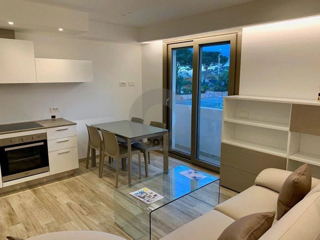 Achat appartement à vendre 3 pièces 52 m² - Roquebrune-Cap-Martin