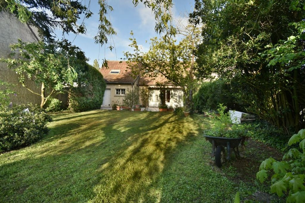 Achat maison à vendre 4 chambres 133 m² - Chartres