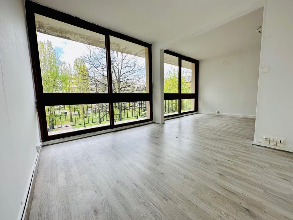 Achat appartement à vendre 4 pièces 66 m² - Fontenay-le-Fleury