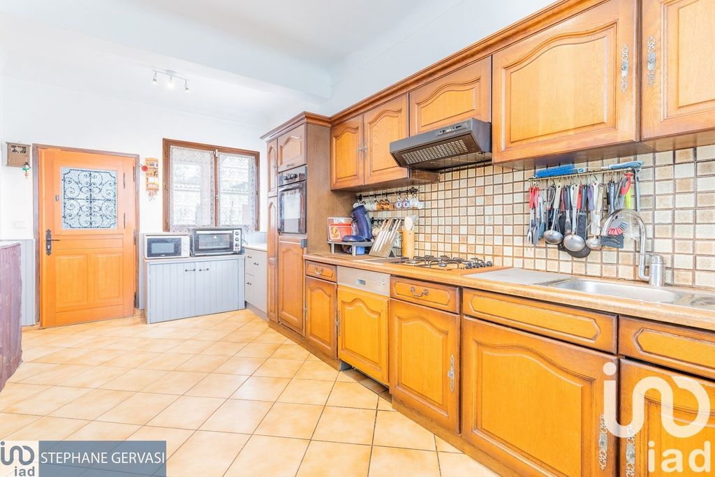 Achat maison à vendre 6 chambres 150 m² - Savigny-sur-Orge