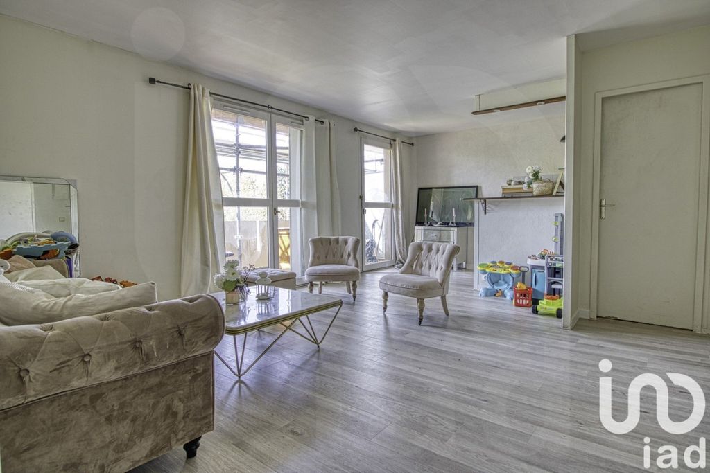 Achat appartement à vendre 2 pièces 53 m² - Les Mureaux