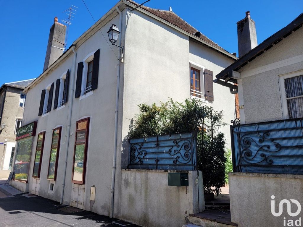 Achat maison à vendre 4 chambres 210 m² - Luzy