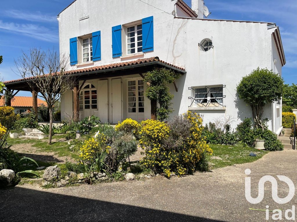 Achat maison à vendre 4 chambres 135 m² - Saujon