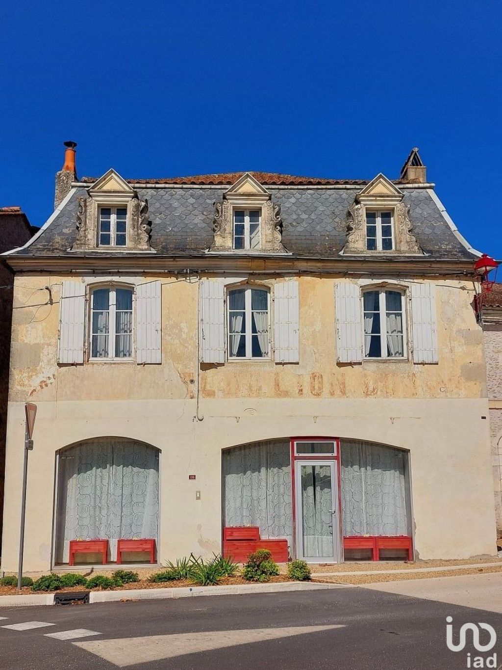 Achat maison à vendre 3 chambres 273 m² - Saint-Méard-de-Gurçon