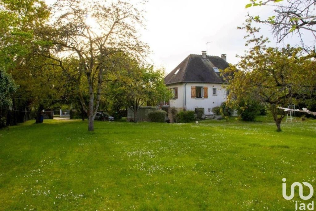 Achat maison à vendre 3 chambres 134 m² - Poligny