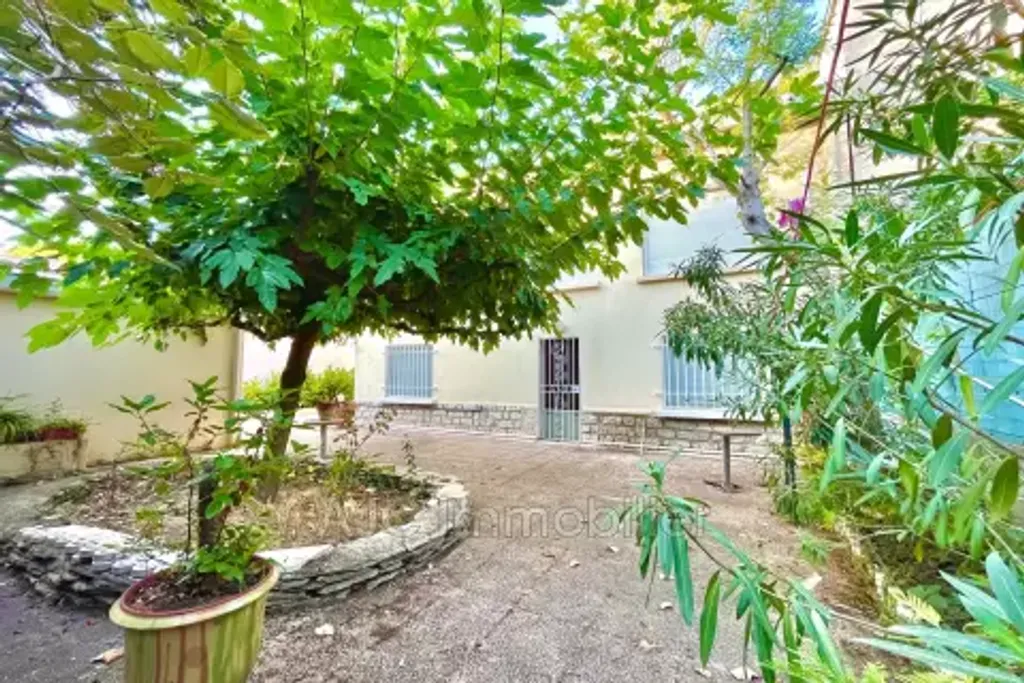 Achat maison à vendre 3 chambres 147 m² - Montpellier