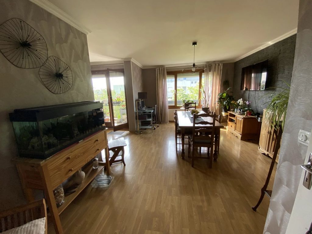 Achat appartement à vendre 5 pièces 94 m² - Bondy