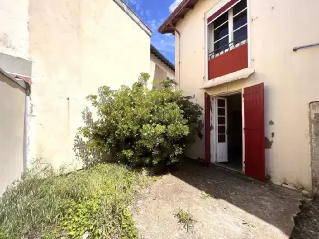 Achat appartement à vendre 3 pièces 75 m² - Biarritz