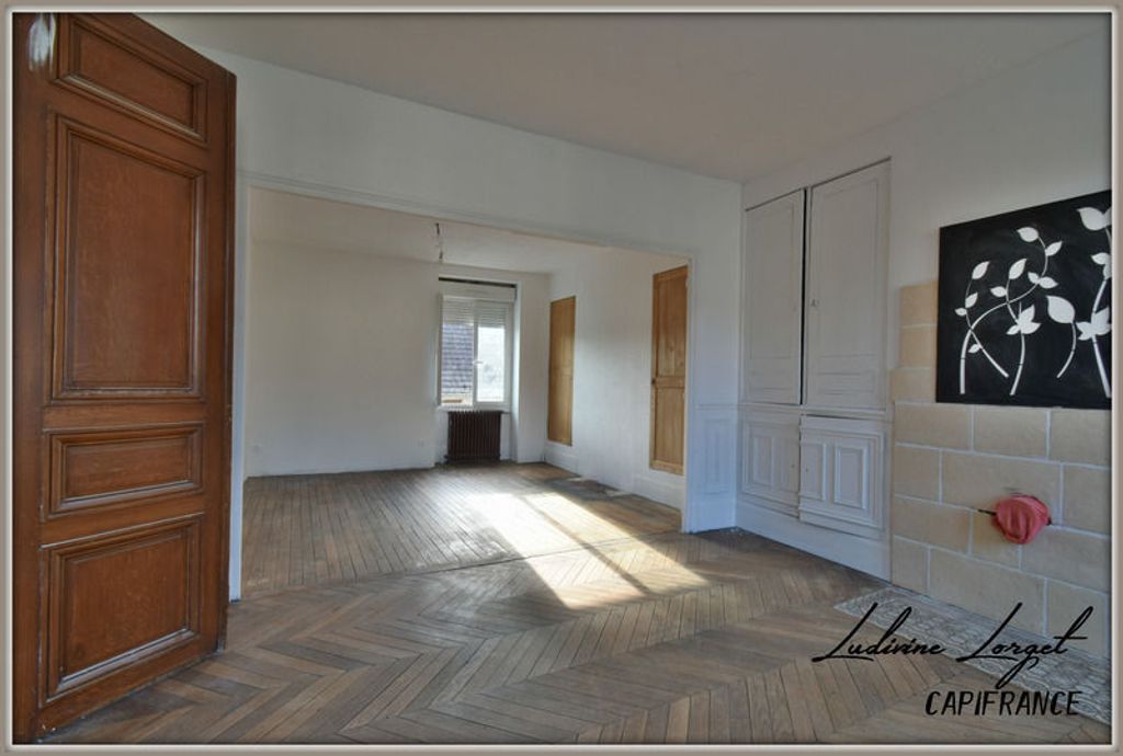 Achat maison à vendre 4 chambres 137 m² - Neuilly-Saint-Front