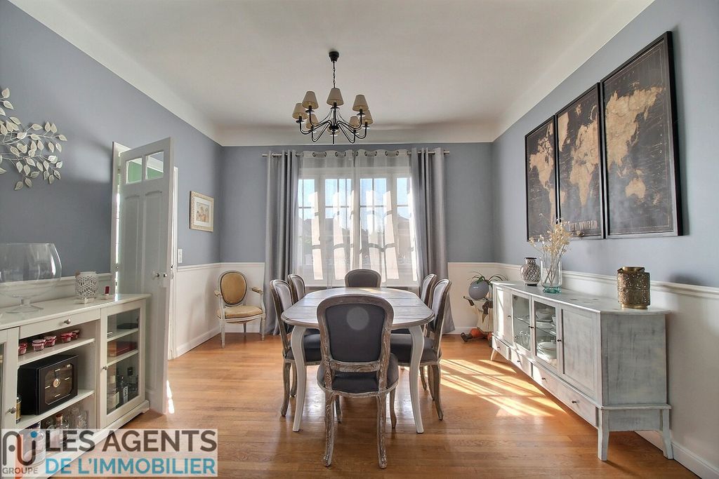 Achat maison à vendre 4 chambres 132 m² - Aubergenville