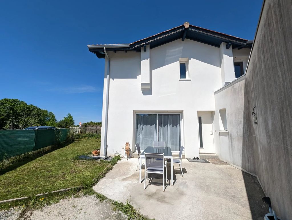 Achat maison à vendre 3 chambres 103 m² - Anglet