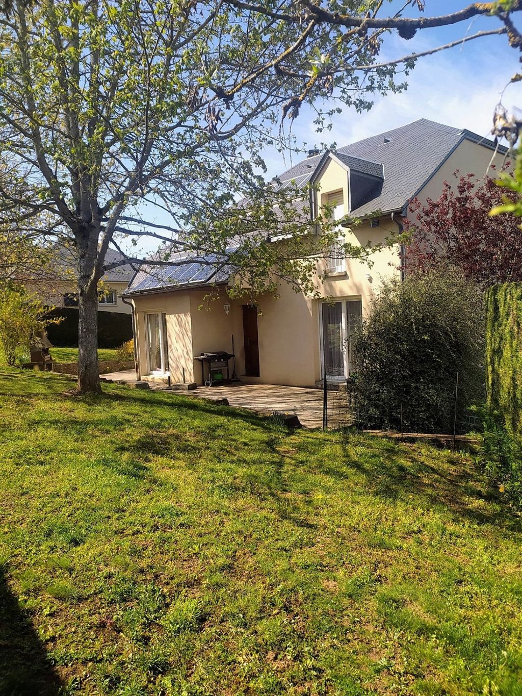 Achat maison à vendre 4 chambres 145 m² - Luc-la-Primaube